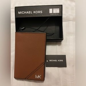 Michael Kors Jet Set Men’s Folding Card Case